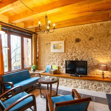 Maison Calme Avec Wifi, Terrasse Et Barbecue Pres De La Dordogne - Fr-1-616-129 Feriehus